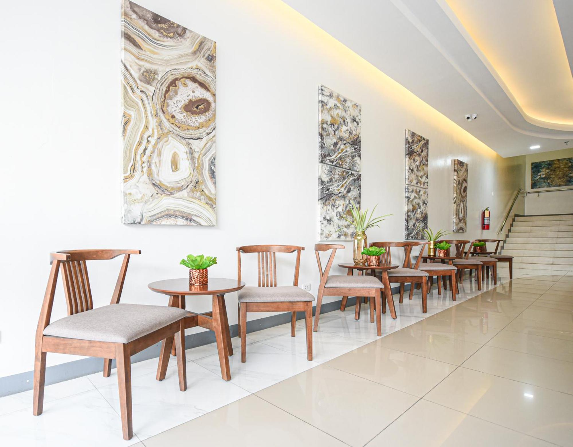 Figtree Hotel Iloilo City Exterior photo